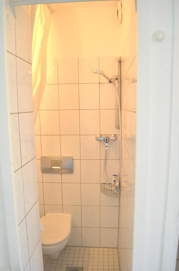 Av No.1 Apartment Дюселдорф Екстериор снимка